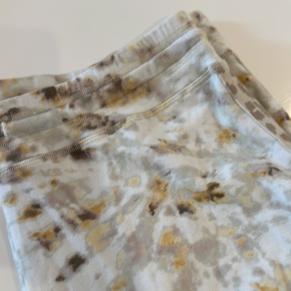 Johnny Was CALMÉ Sweatpants - Picture 4 of 7